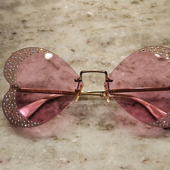 GUCCI HOLLYWOOD FOREVER OVERSIZED PINK HEART SHAPED LENS EMBELLISHED SUNGLASSES main image 7